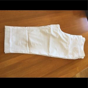 White Capris. Like new condition.